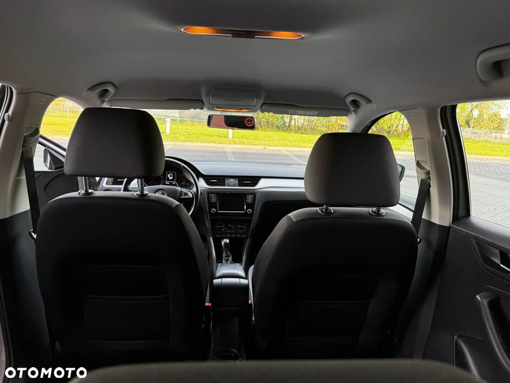 Skoda RAPID 1.0 TSI Ambition - 30