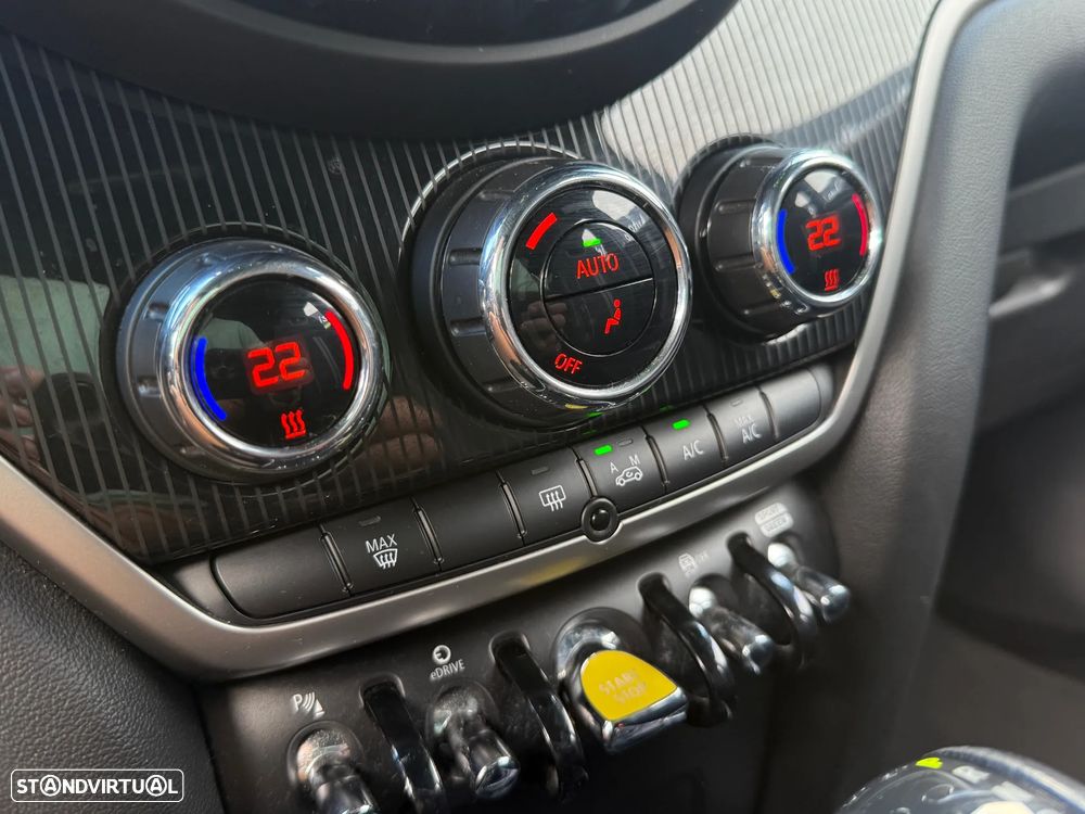 MINI Countryman Cooper SE ALL4 Auto - 48