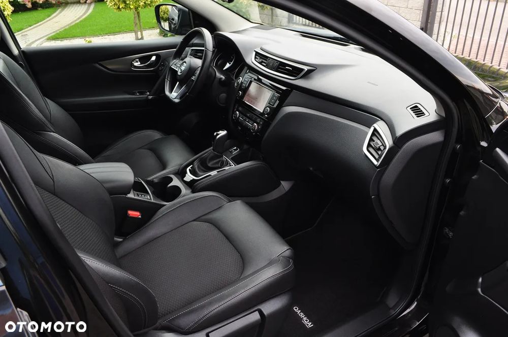 Nissan Qashqai 1.3 DIG-T Tekna DCT - 6