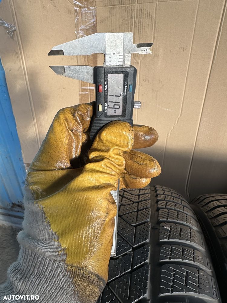 245/50 R19 Pirelli Sottozero 3 Run Flat - 4