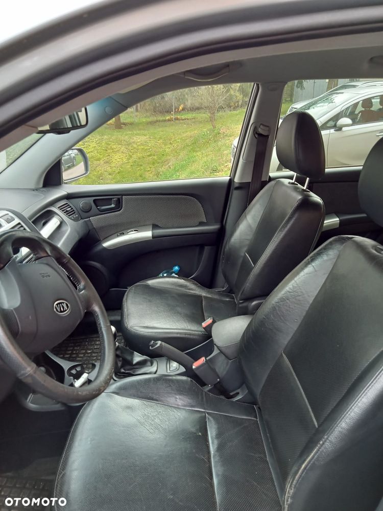 Kia Sportage 2.0 CRDi Tour - 7