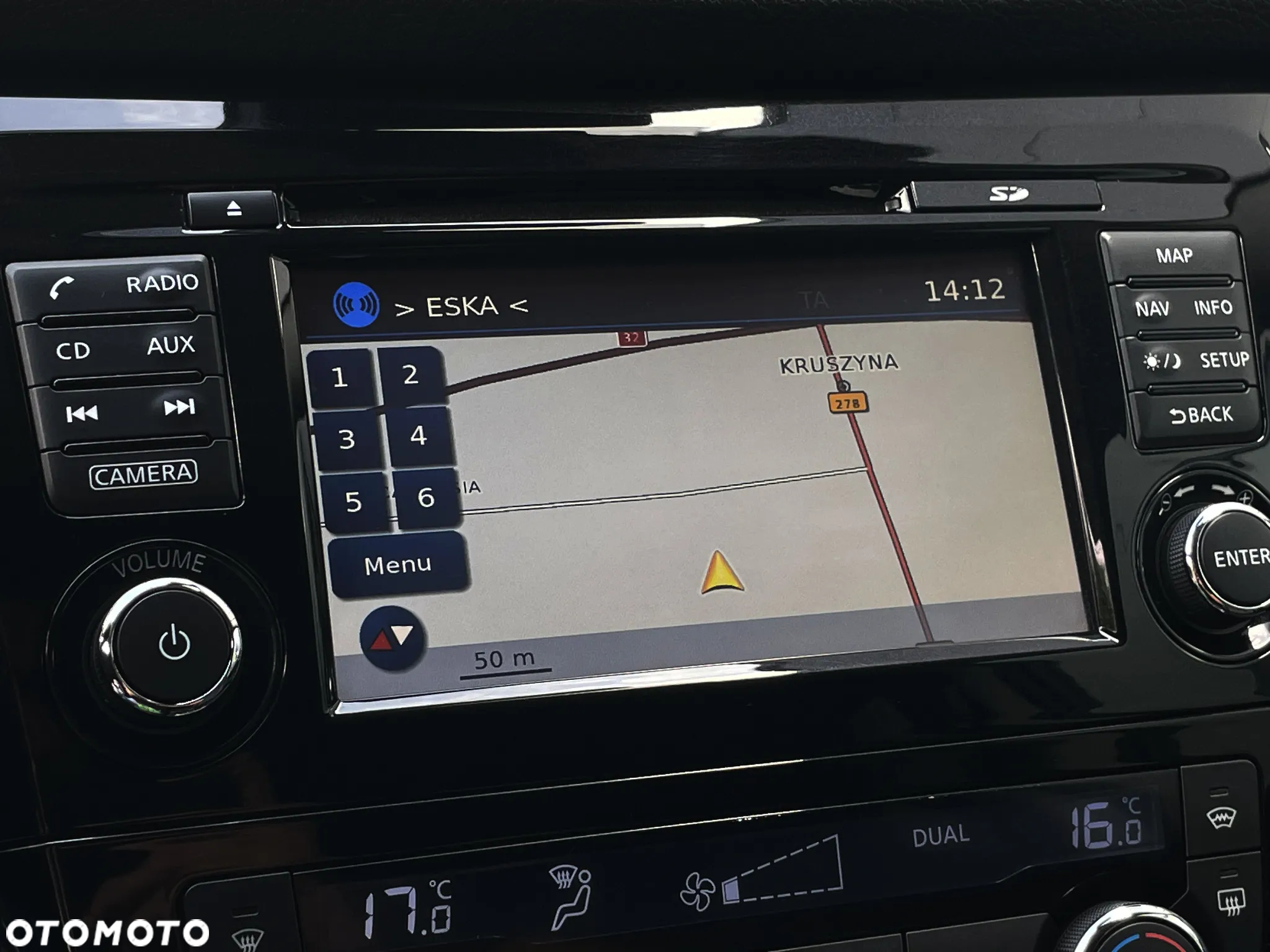 Nissan Qashqai 1.6 DCi N-Connecta Xtronic - 33
