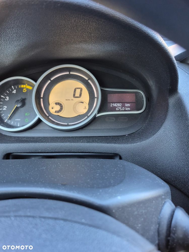 Renault Megane - 5