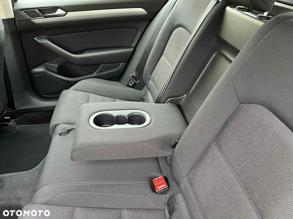 Volkswagen Passat 2.0 TDI BMT Comfortline DSG - 31