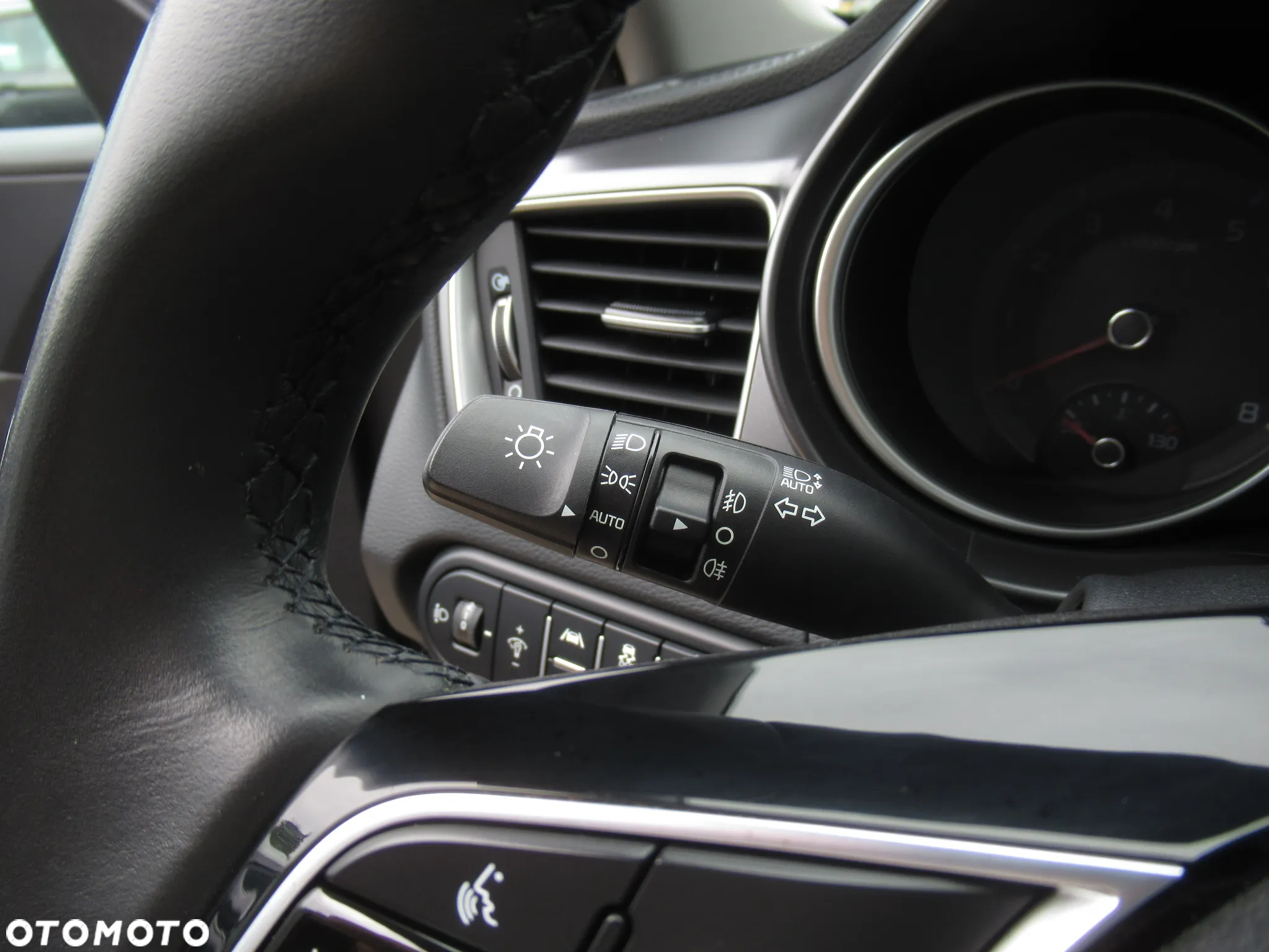 Kia Ceed 1.5 T-GDI M - 13