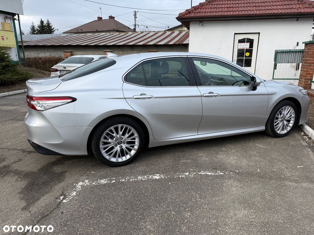 Toyota Camry 2.5 Hybrid Executive CVT - 4