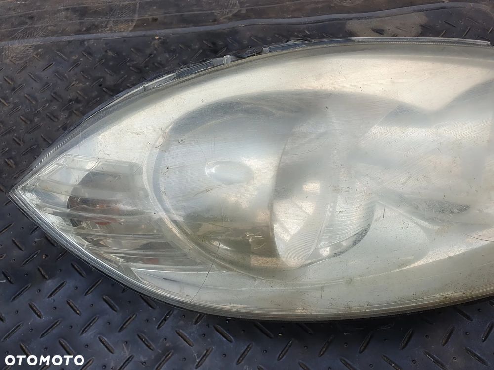 FIAT LINEA REFLEKTOR PRAWY LAMPA PRAWY PRZÓD PRZEDNIA 51776317 ORYGINAŁ - 2