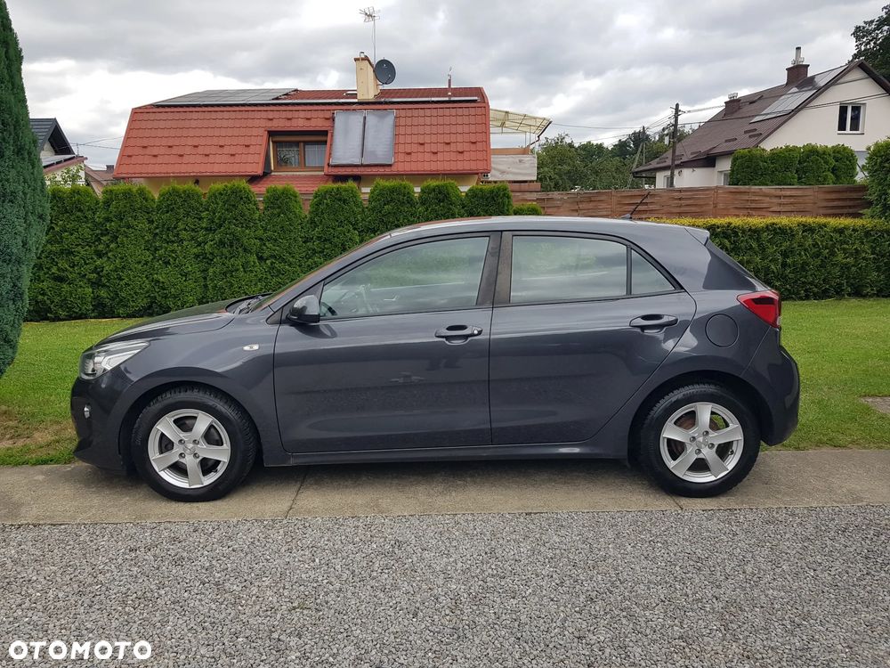 Kia Rio - 14