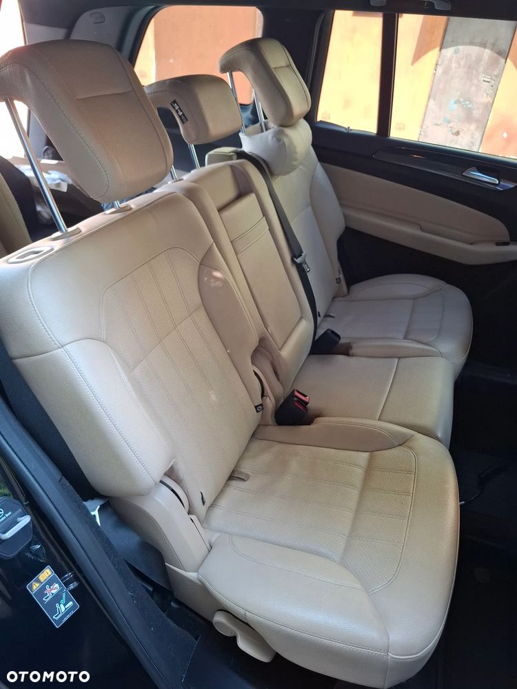 Mercedes-Benz GLS - 25