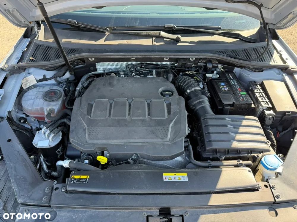 Volkswagen Passat - 31