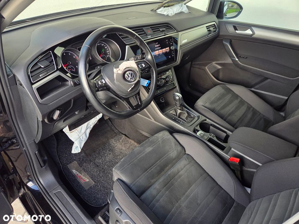 Volkswagen Touran - 7