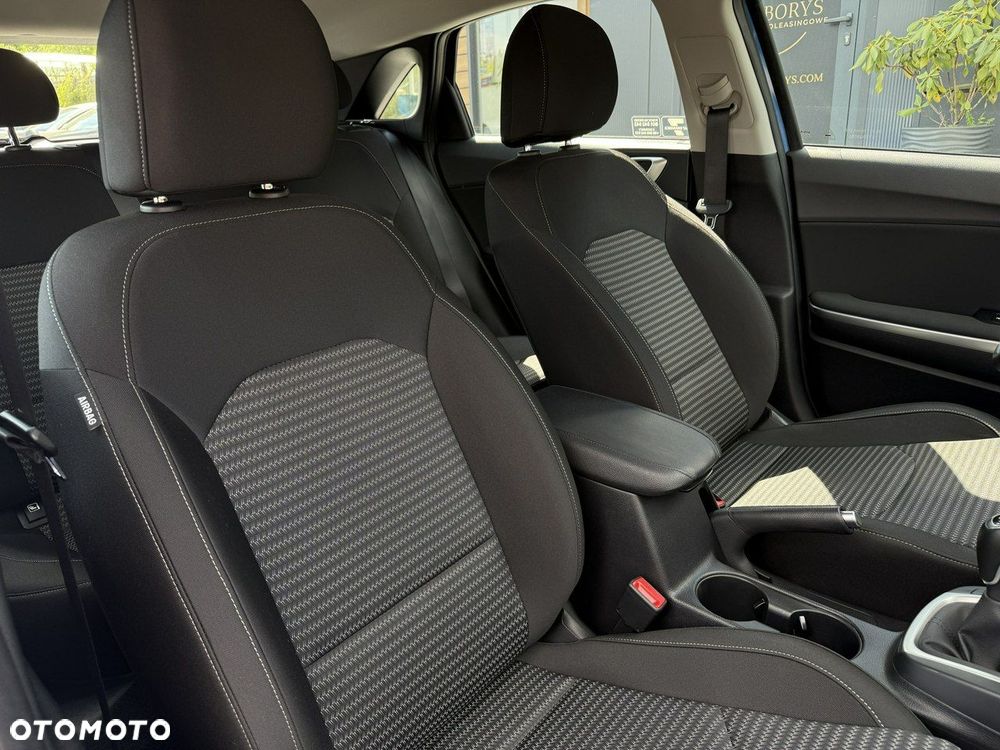 Kia Ceed 1.5 T-GDI M - 13