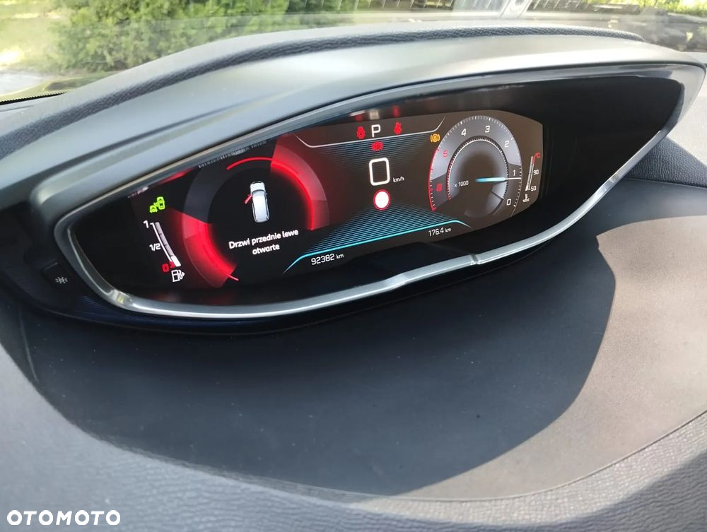 Peugeot 5008 1.5 BlueHDi Active S&S EAT8 - 15