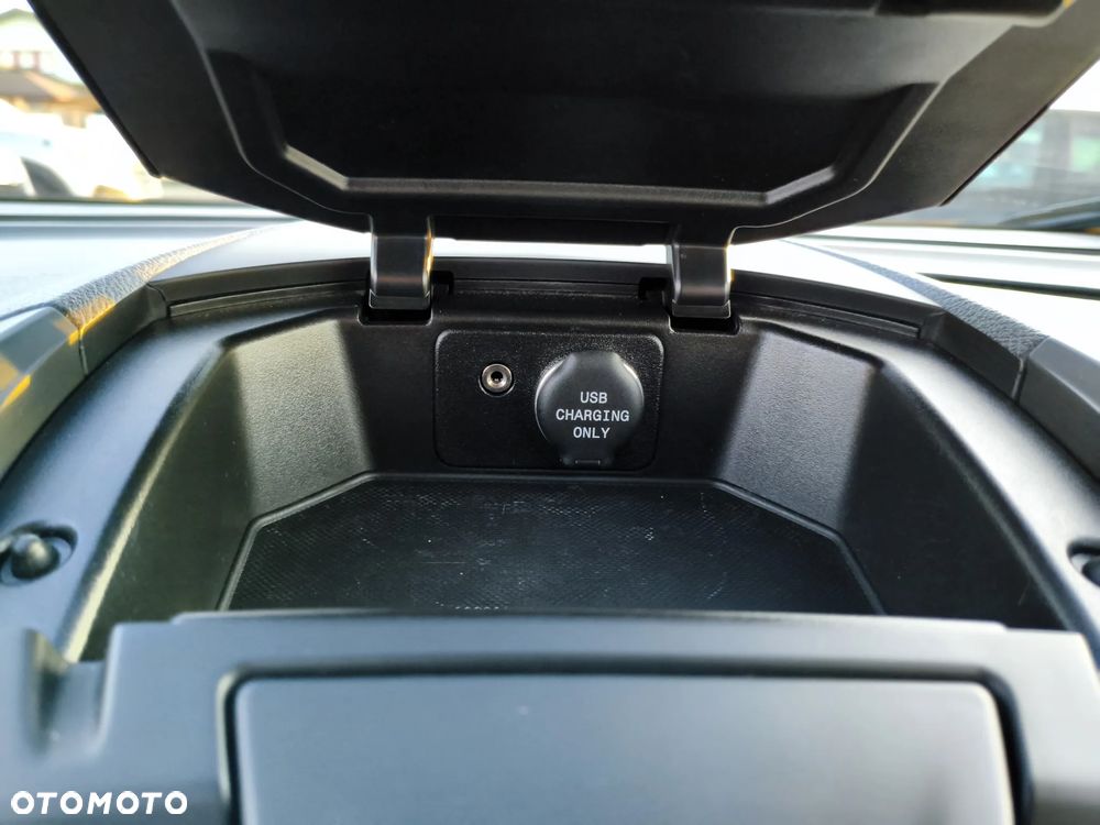 Ford Transit Courier Trend - 24