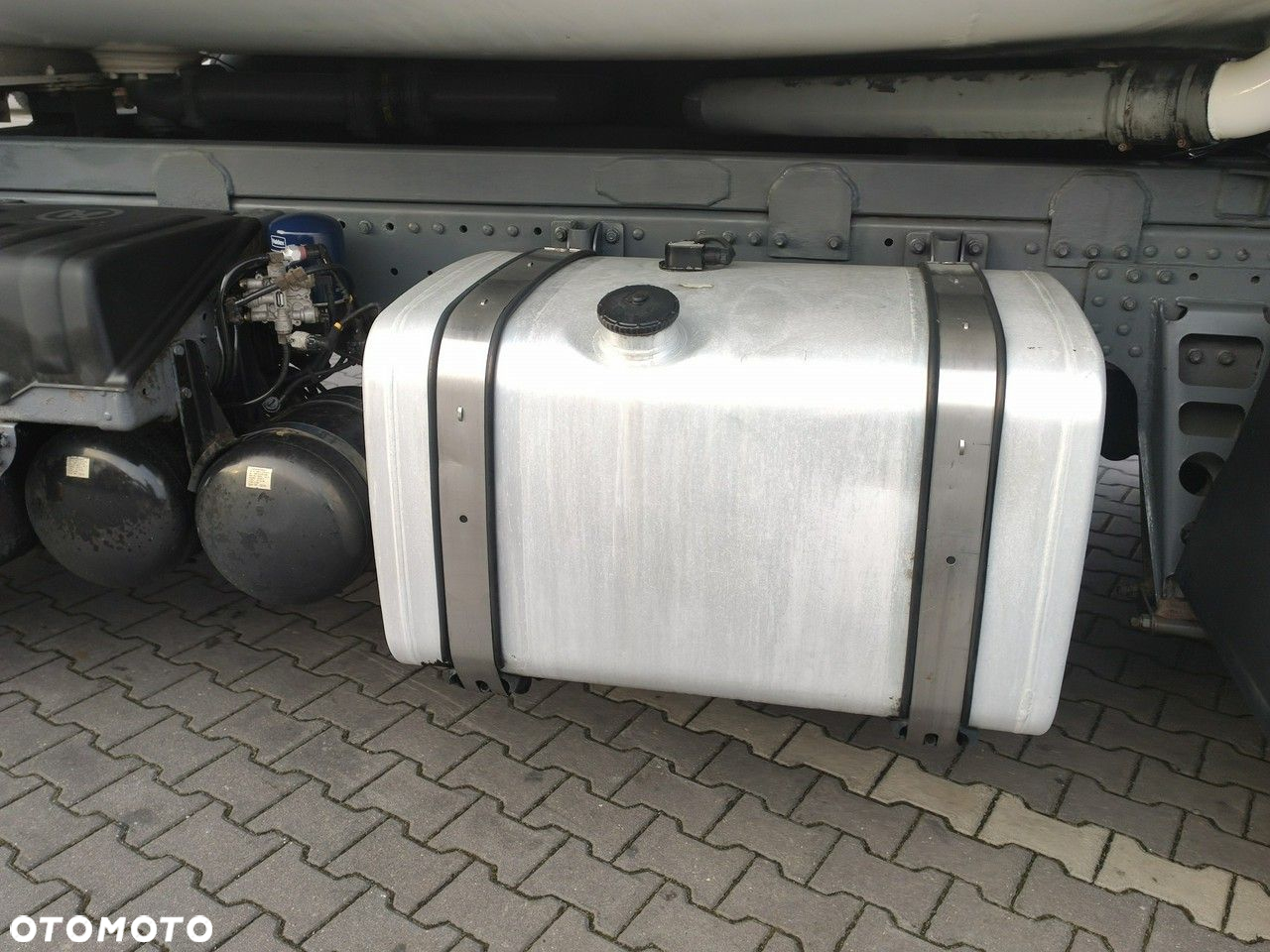 MAN TGA 26.310 Autocysterna z Dystrybucją - 27