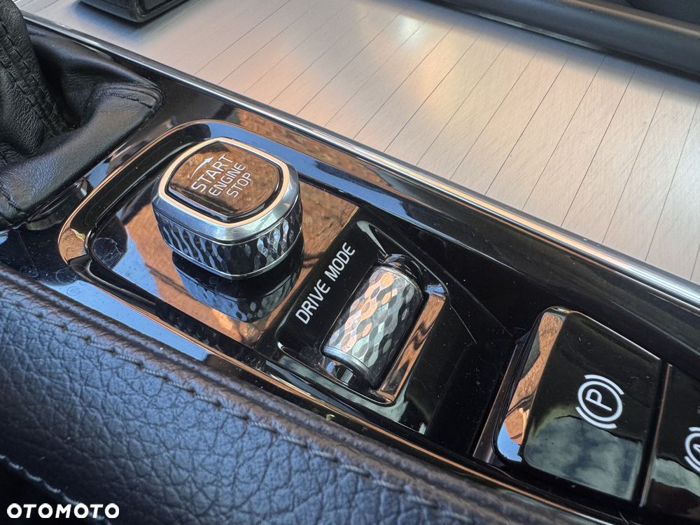 Volvo XC 90 - 29