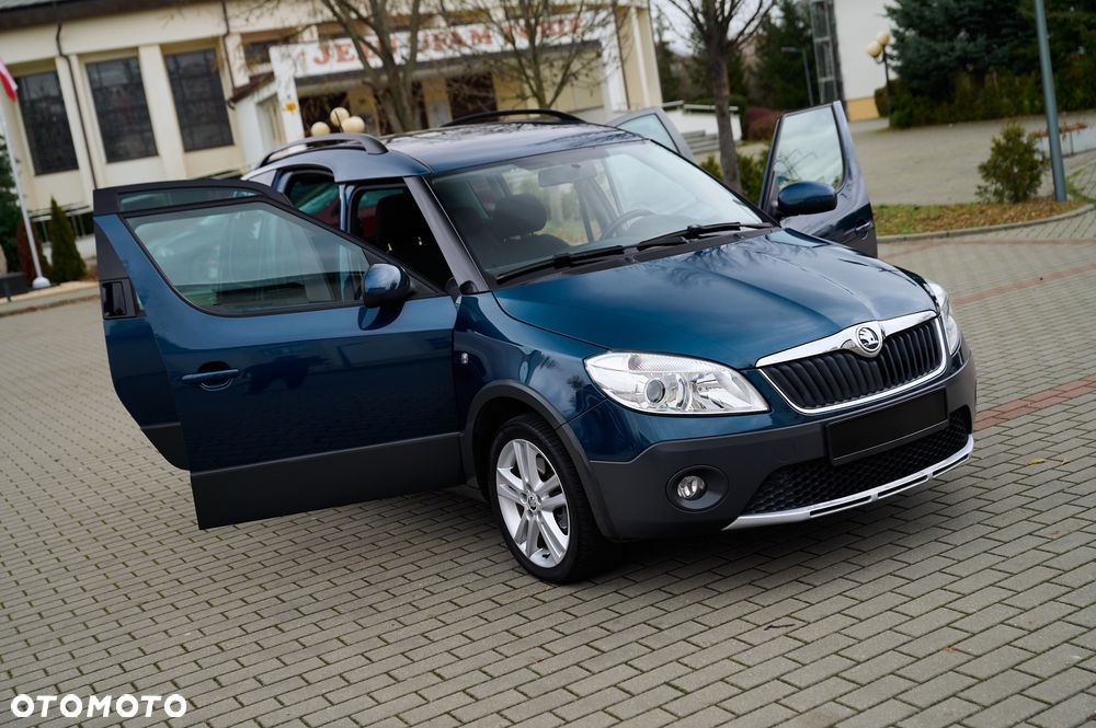 Skoda Roomster 1.6 TDI DPF Scout PLUS EDITION - 18