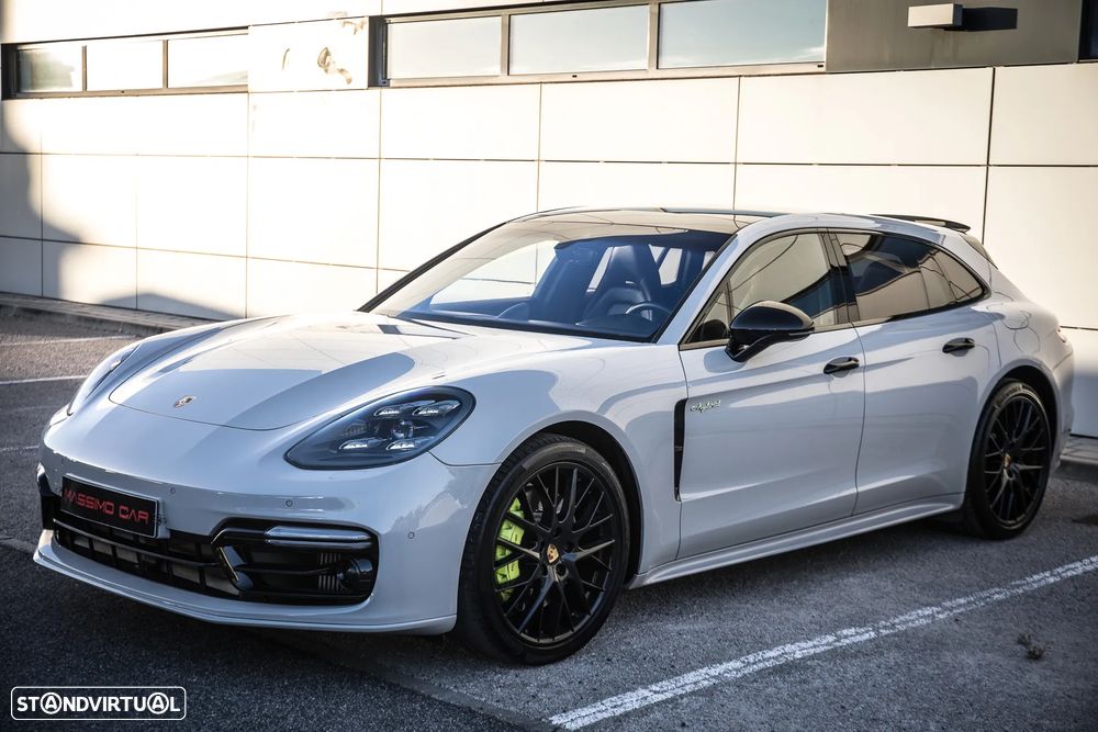 Porsche Panamera Sport Turismo 4 E-Hybrid Platinum Edition - 2