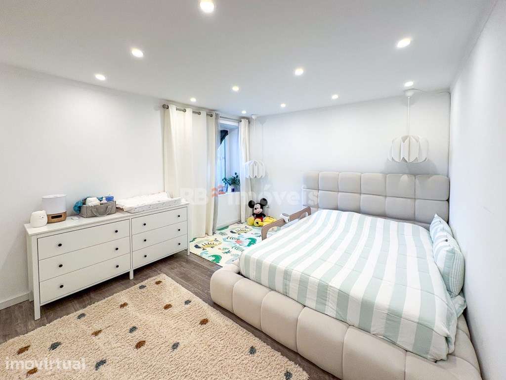 Moradia T4 c/ Jardim e Piscina - Abrantes - Grande imagem: 2/19