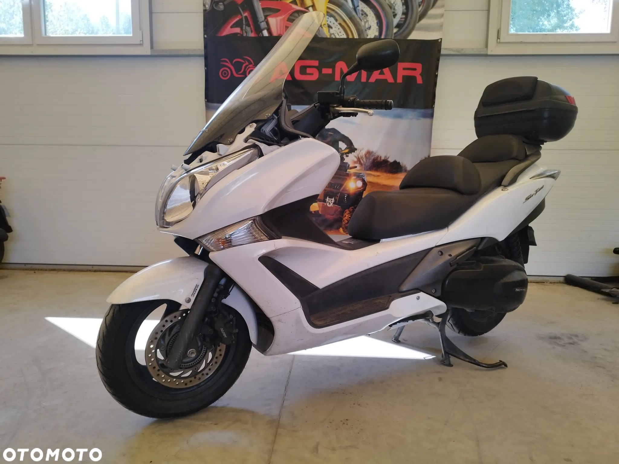 Honda SW-T400 - 1