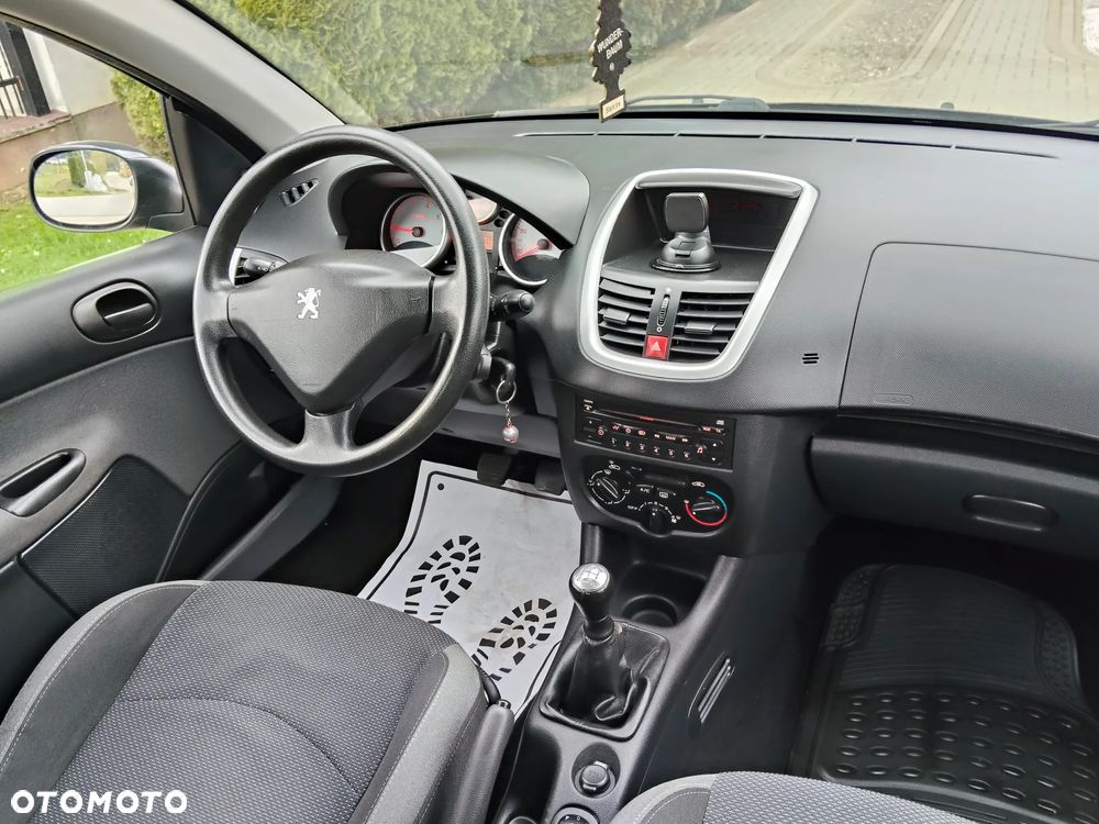 Peugeot 206 plus 75 - 18