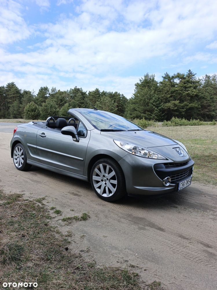 Peugeot 207 CC - 1