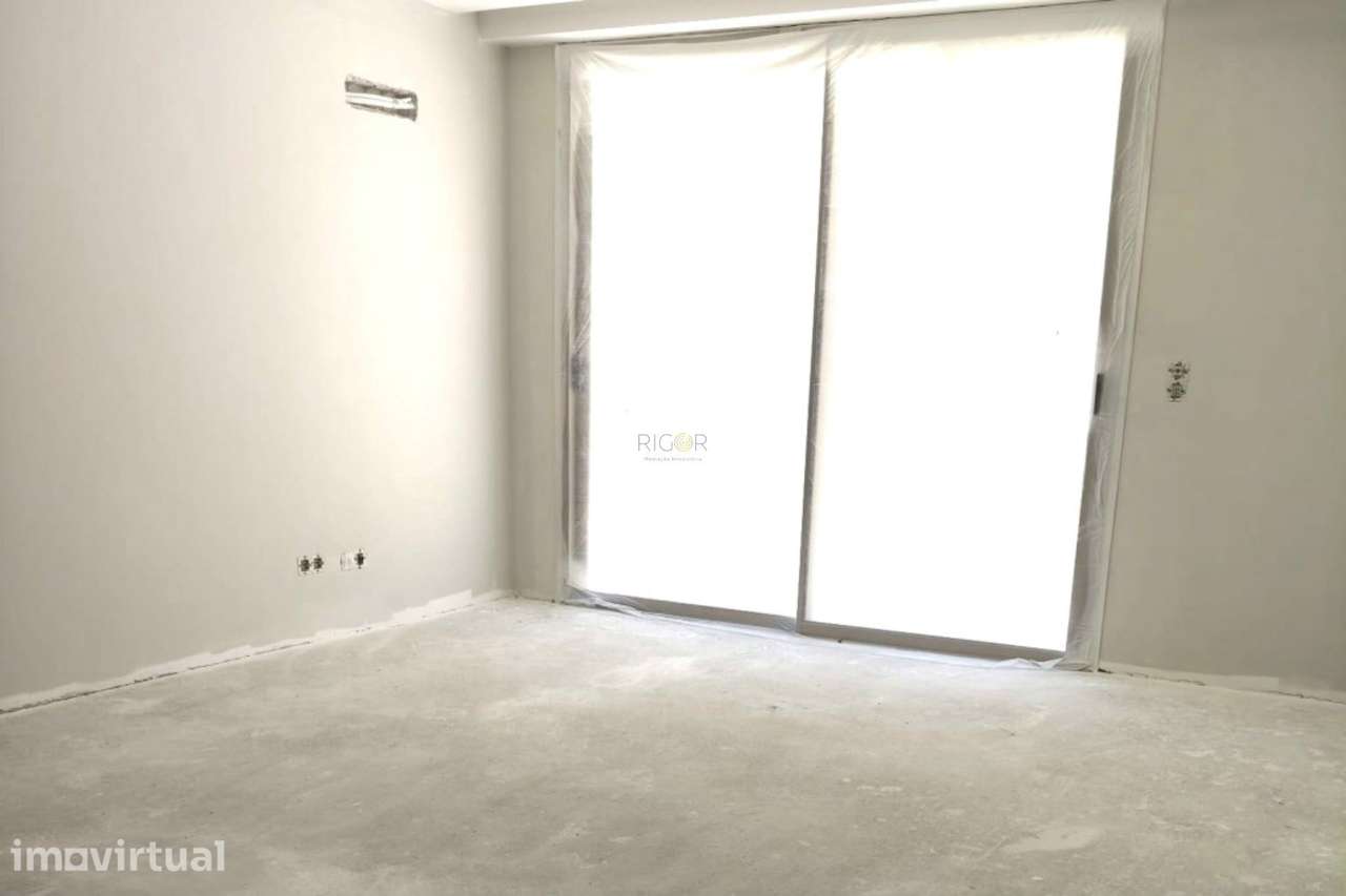 Apartamentos T1 com terraço em condomínio fechado entre a praia e o ce - Grande imagem: 4/16