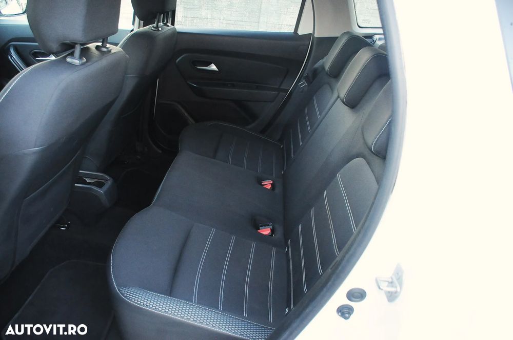 Dacia Duster 1.5 dCi 4x2 Prestige - 13