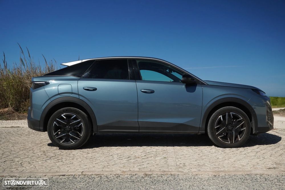 Peugeot 3008 1.2 Hybrid Allure e-DCS6 - 12