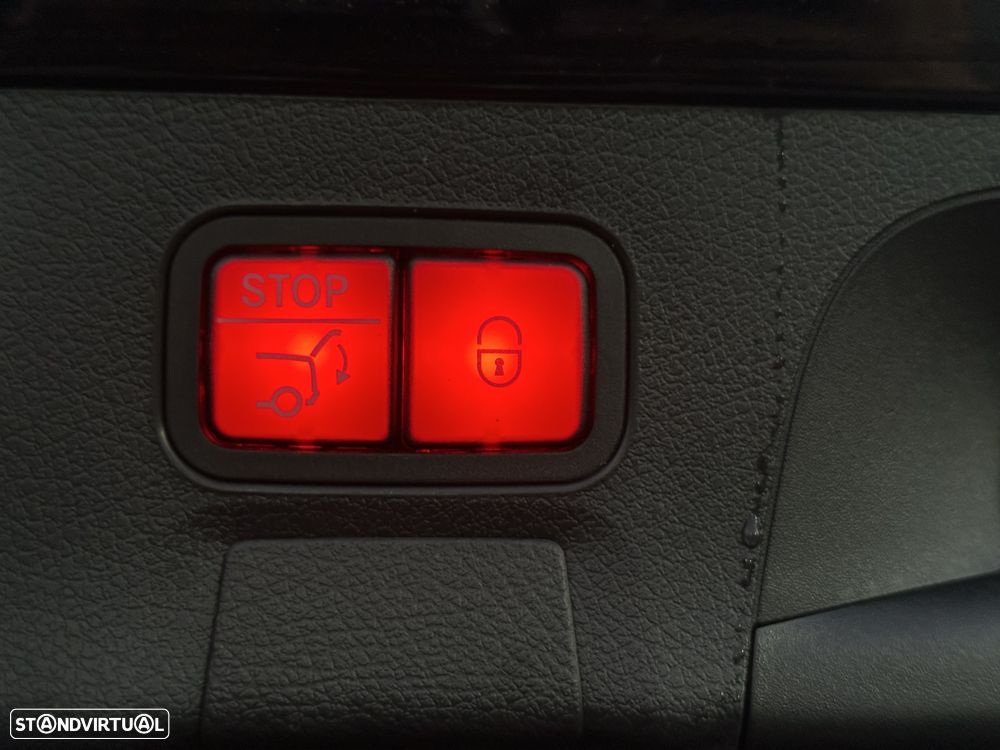 Mercedes-Benz CLA 180 7G-DCT AMG Line - 52