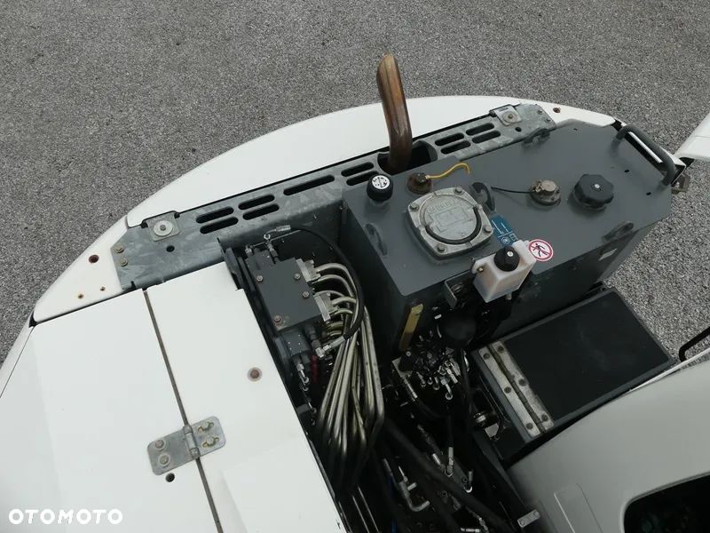 Liebherr A910 Compact / sprowadzona / ładny stan / - 19