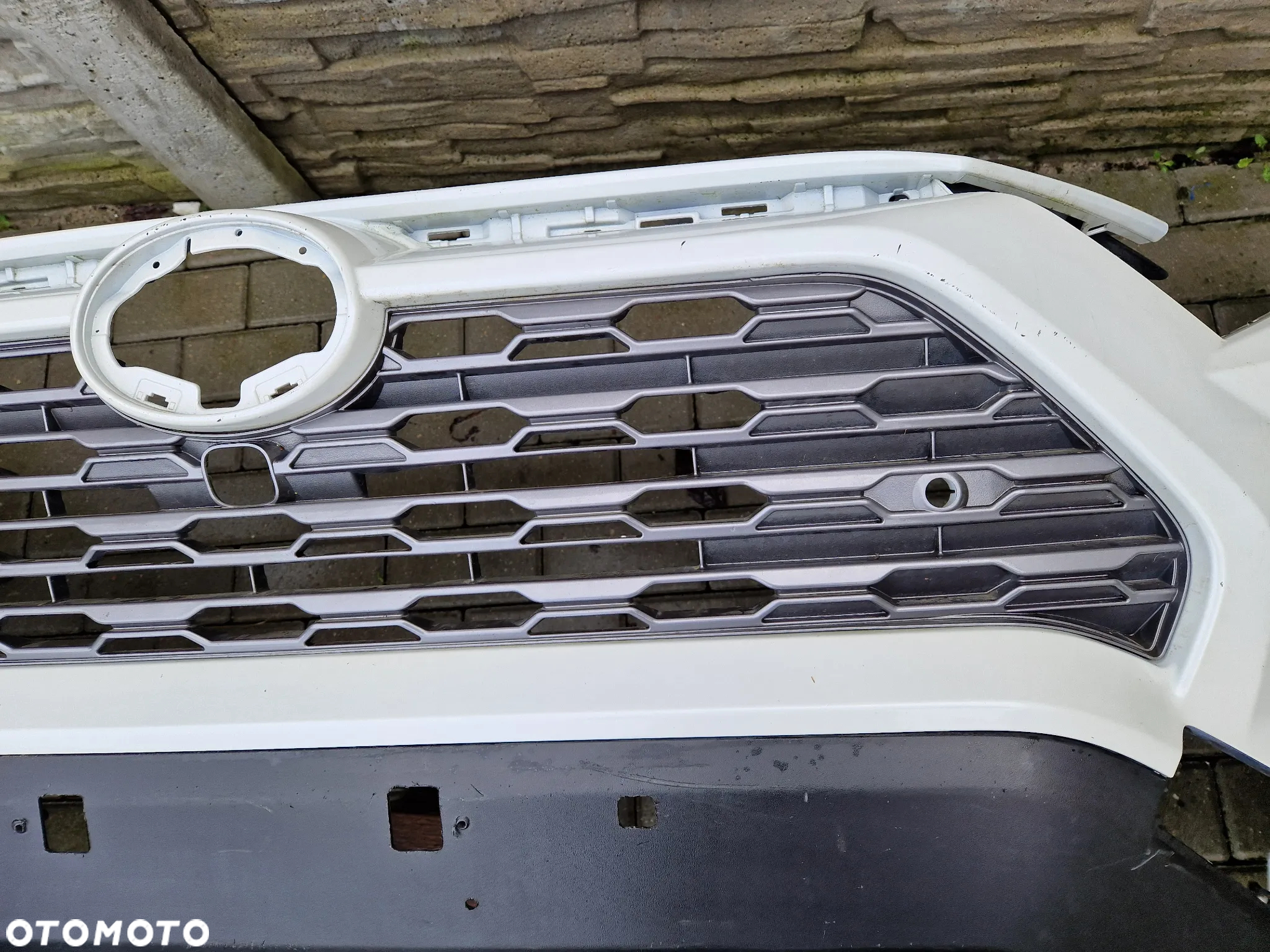 Zderzak Toyota Rav4 v 2019- - 10