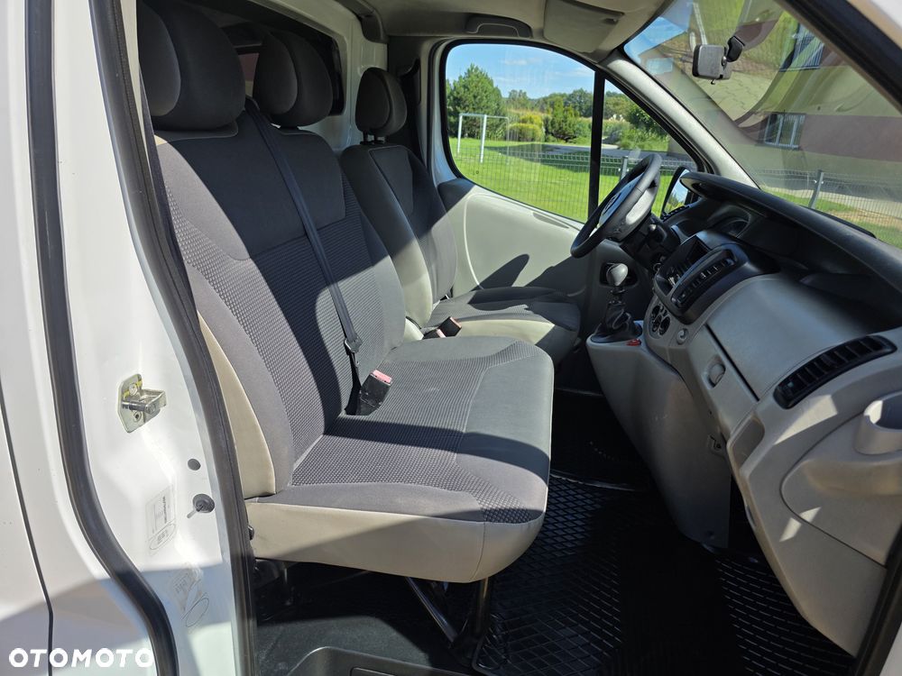 Opel Vivaro - 14
