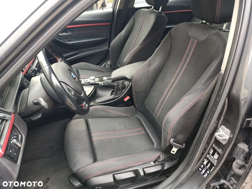 BMW Seria 3 320i xDrive Edition M Sport Shadow - 16