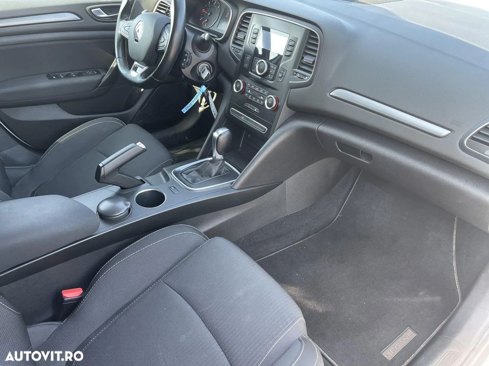 Renault Megane BLUE dCi EDC Limited - 21