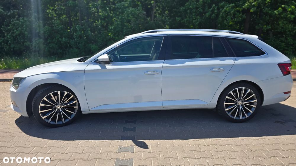 Skoda Superb 2.0 TDI L&K DSG - 2