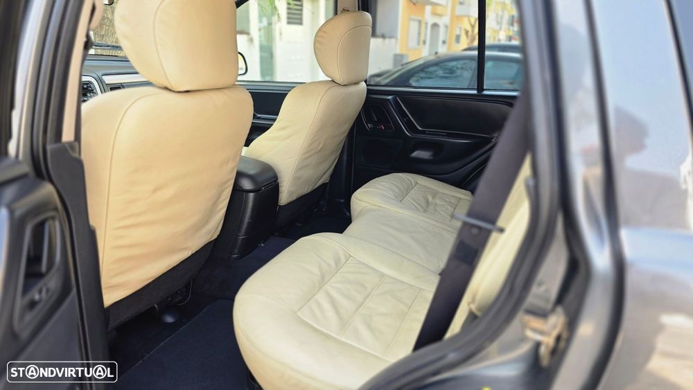 Jeep Grand Cherokee 2.7 CRD Laredo - 19