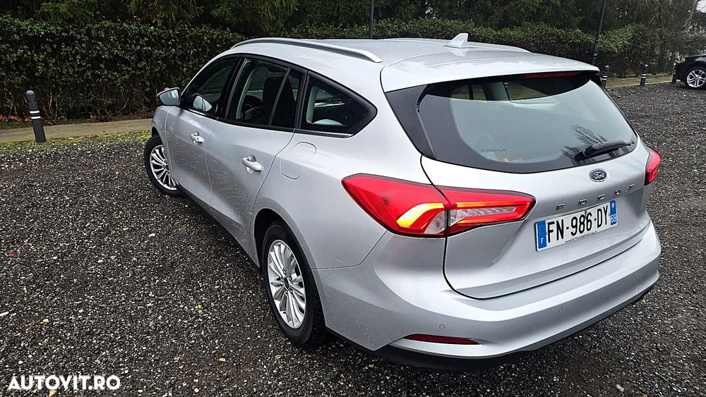 Ford Focus 1.0 EcoBoost Titanium - 5