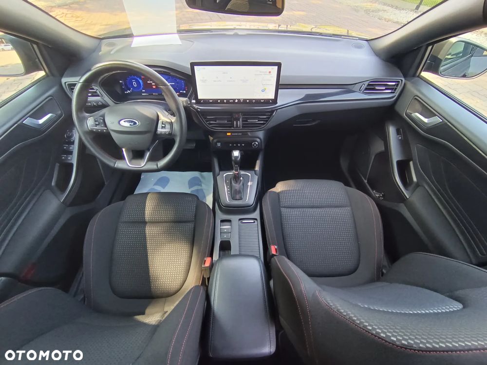 Ford Focus 1.0 EcoBoost mHEV ST-Line X - 12