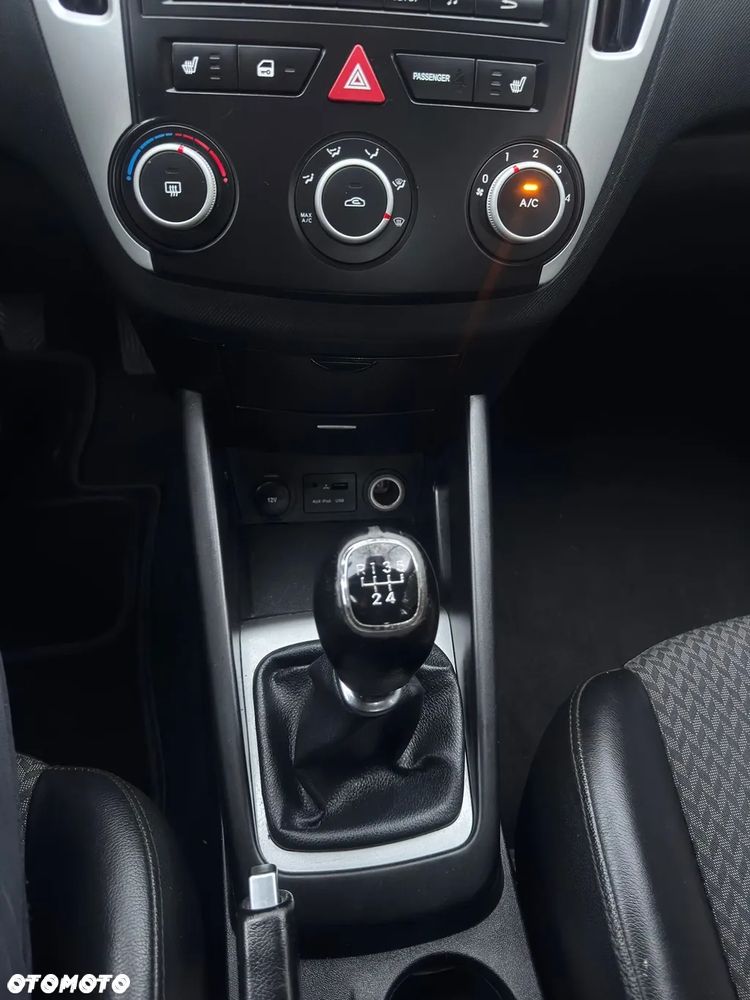 Kia Ceed 1.4 CVVT Dream-Team Edition - 16