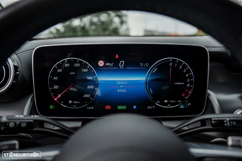 Mercedes-Benz GLC 300 e 4Matic 9G-TRONIC AMG Line Advanced - 30