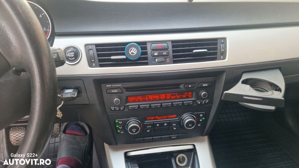 BMW Seria 3 320d - 12