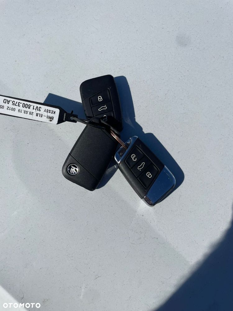 Skoda Superb 2.0 TDI DSG Style - 39