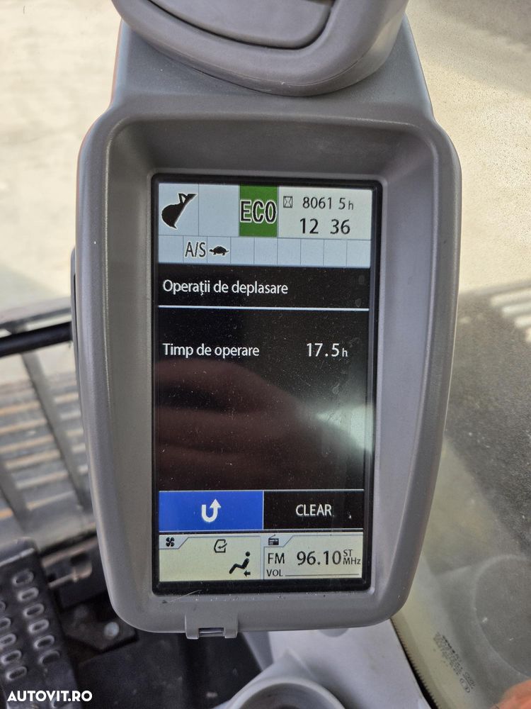 Hitachi ZX350, 2018, 8.061h, cupa noua, Masa operationala 35,6t, Inst hidr pe picon pe brate, inst hidr rotire, gresare automata, senile 90% ok, 3 pompe hidr HITACHI, produs in JAPONIA, Isuzu 282CP, Ad sapare 7,5m, ridica 22t, STARE F BUNA-PROMOTIE 89.900EUR - 13