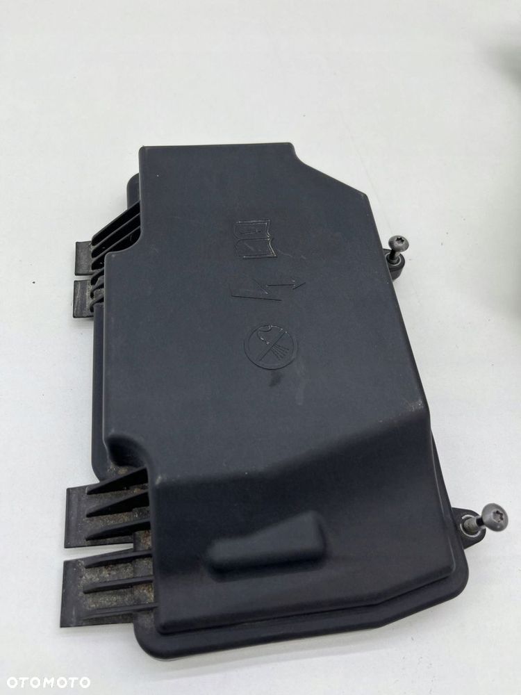 MERCEDES W205 SKRZYNKA BEZPIECZNIKÓW KOMPLET A2055400182 - 4