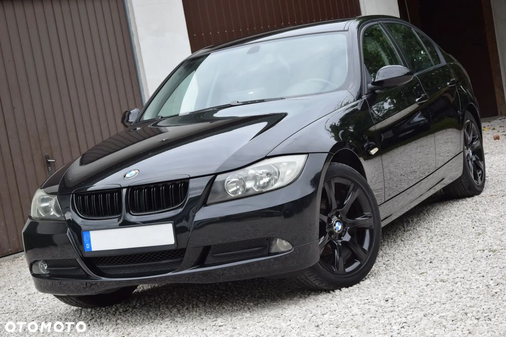 BMW Seria 3 318i - 1