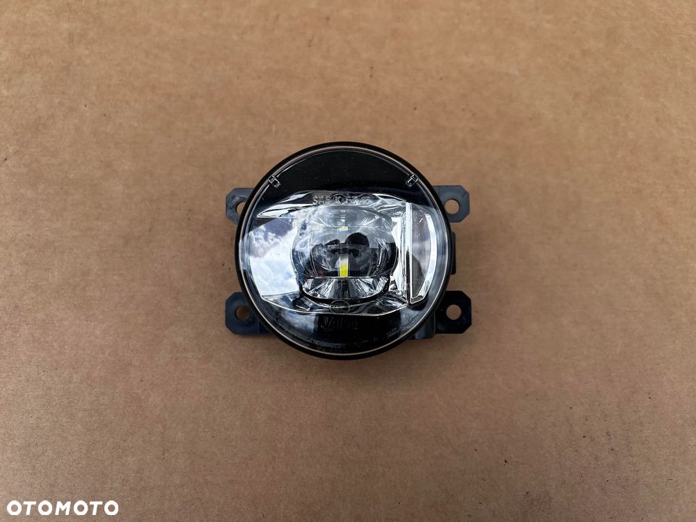 Jeep Renegade Fiat 500X HALOGEN LAMPA PRZECIWMGIELNA PRAWA PRAWY 52088648 51979318 90141070