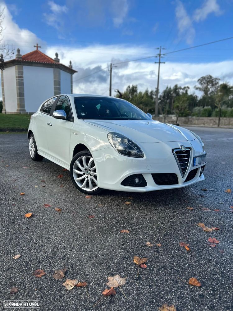Alfa Romeo Giulietta 1.6 JTDM Distinctive - 1