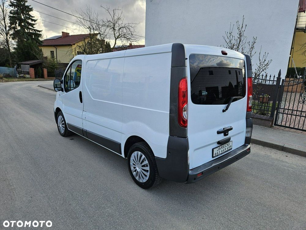 Renault Trafic - 6