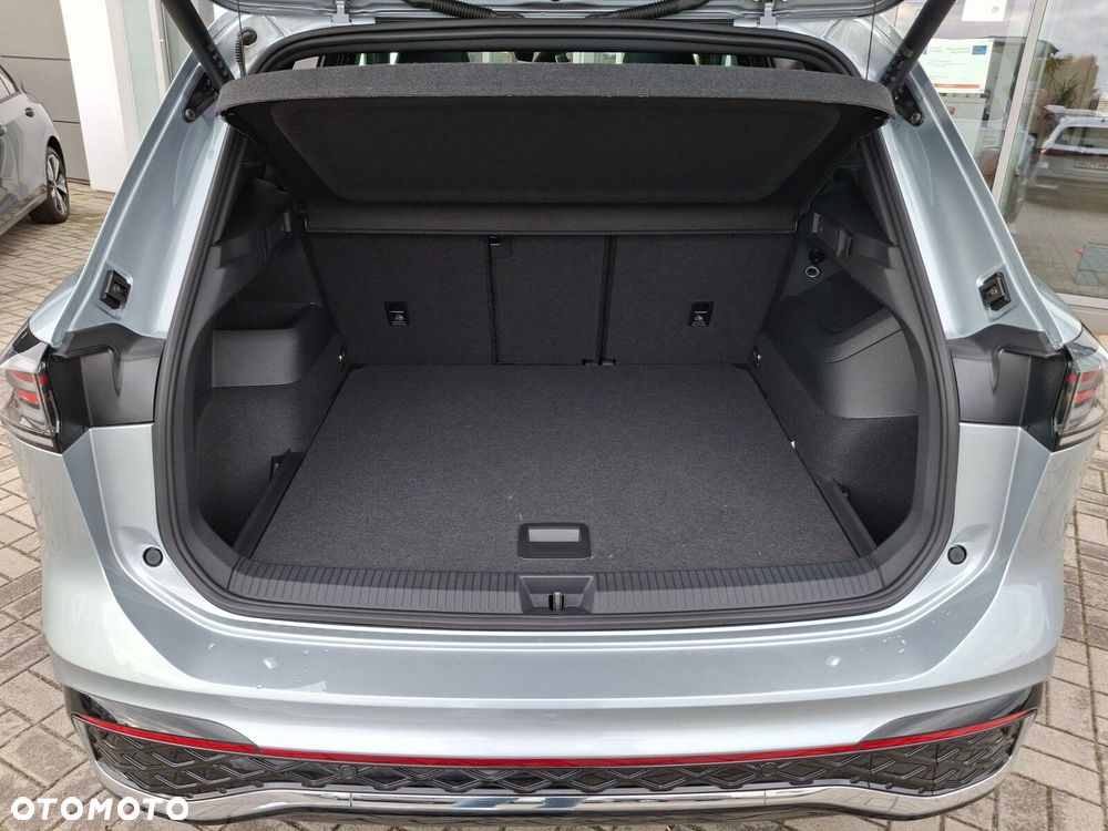 Volkswagen Tiguan - 13